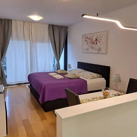 Nova Galerija West App Dora- Parking In Garage Apartment Zagreb