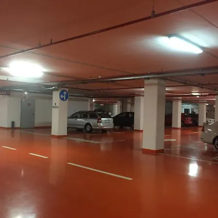 Nova Galerija West App Dora- Parking In Garage Zagreb